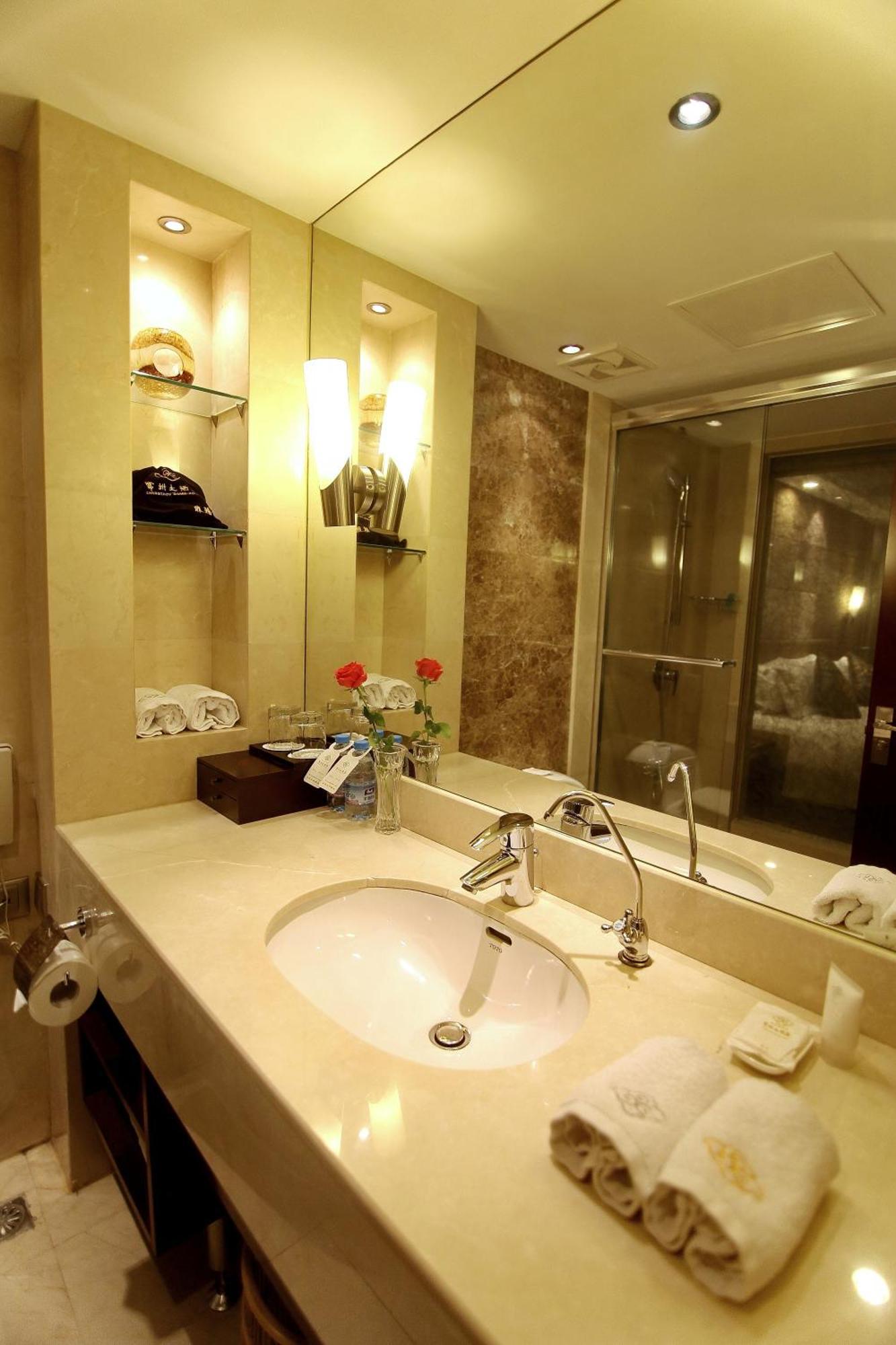 Changzhou Grand Hotel Bagian luar foto