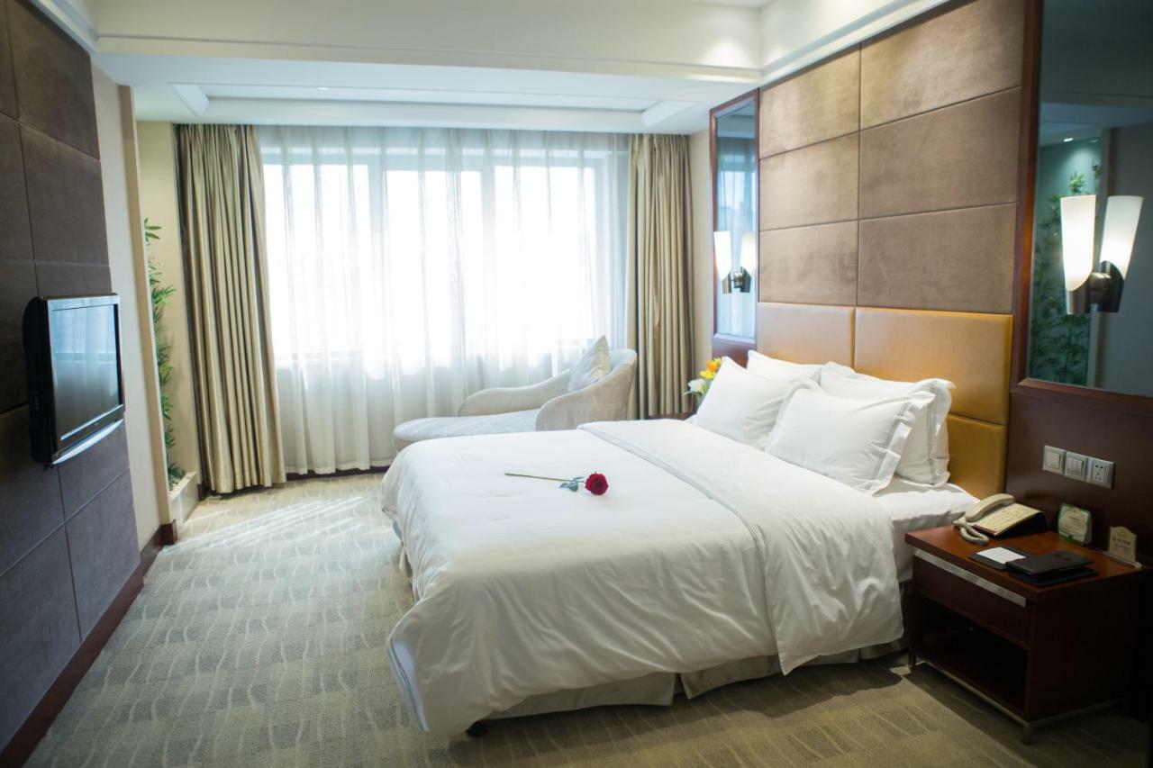 Changzhou Grand Hotel Bagian luar foto