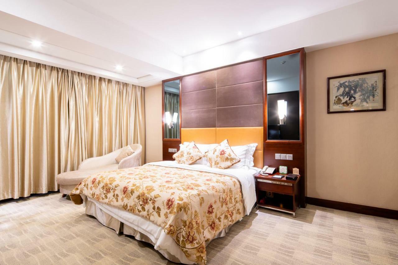 Changzhou Grand Hotel Bagian luar foto
