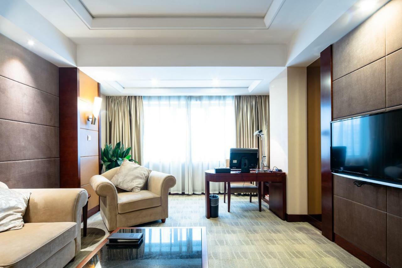 Changzhou Grand Hotel Bagian luar foto