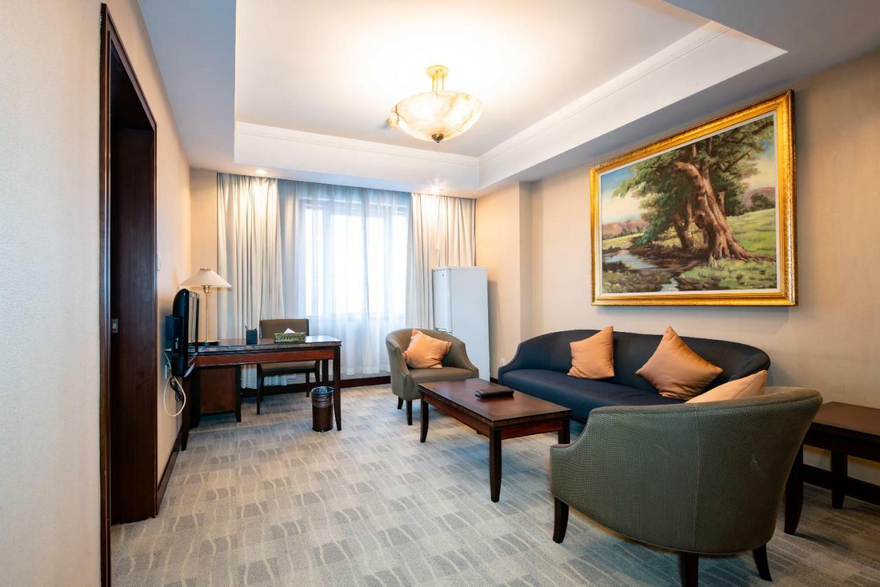 Changzhou Grand Hotel Bagian luar foto